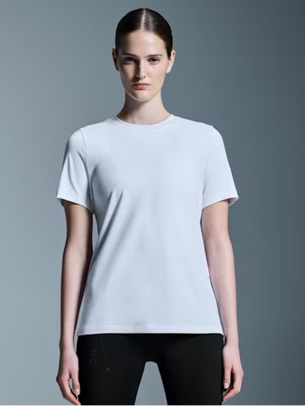 On Women's White Focus-T, Athletic Top NWT Size S